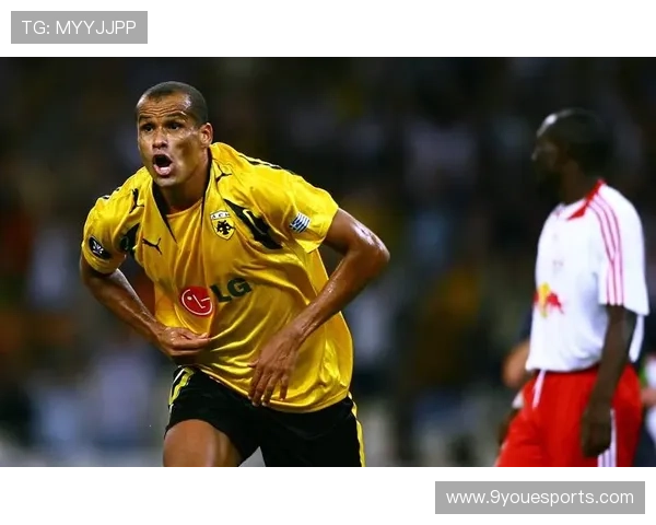 足球巨星们的日常生活与幕后故事揭秘：他们都在做什么